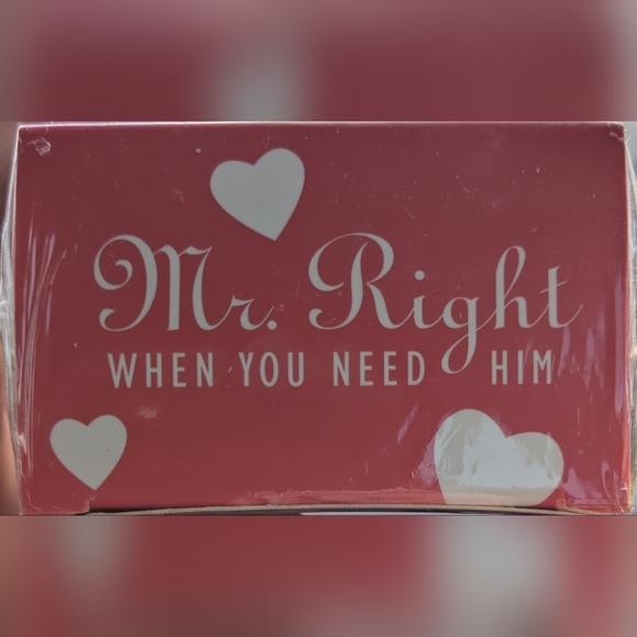 Mr. Right Decorative Sign with Hearts - Picture 4 of 5